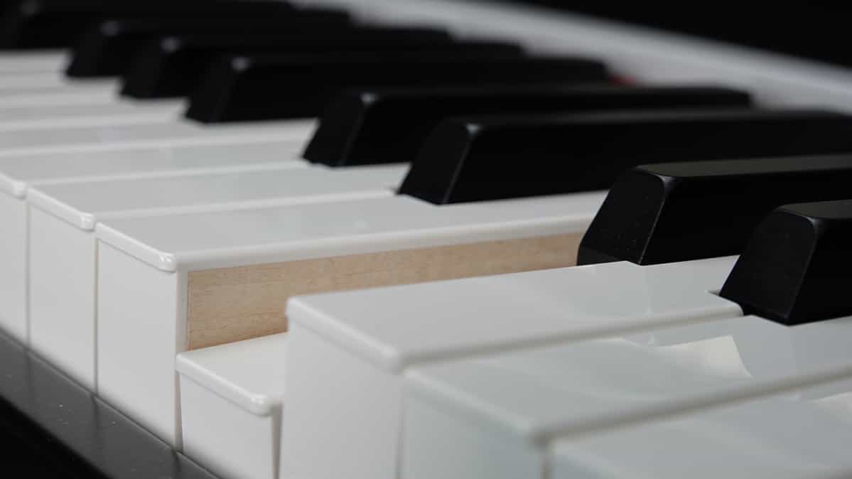 legend 70s-keyboard-weitghed-piano